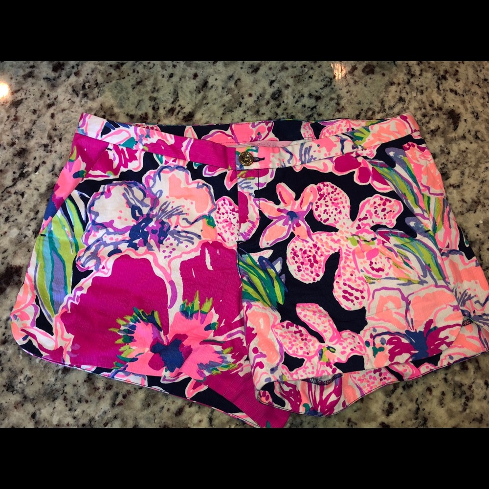 Lilly Pulitzer floral shorts!!